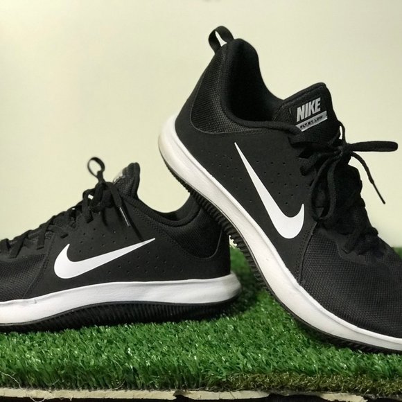 nike fly by low 1
